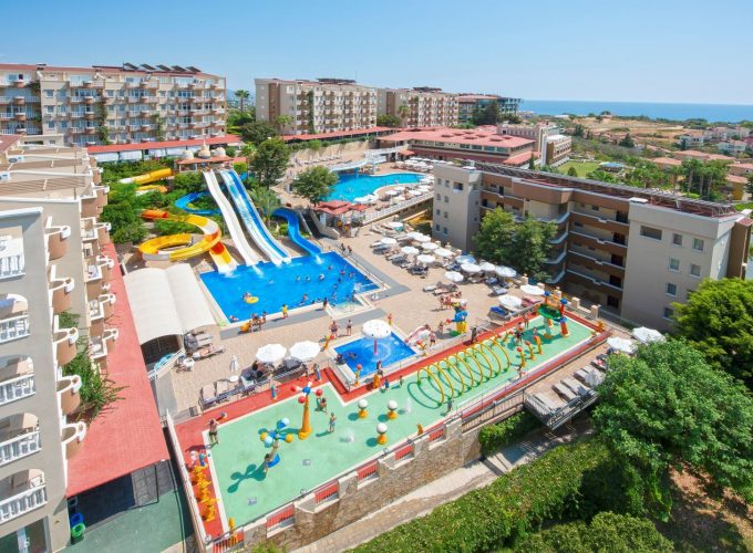 zeer populaire Ultra All Inclusive hotel in Alanya met badhuis