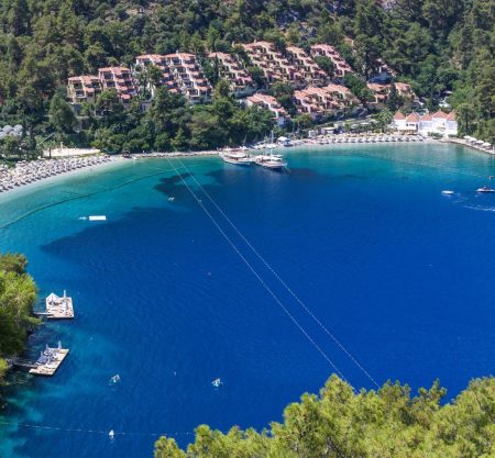 Ontspan stijlvol tussen in de natuur in resort Fethiye